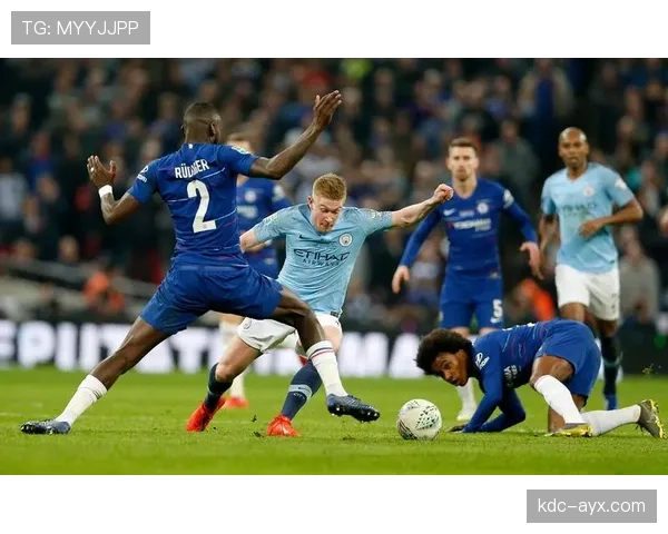 伯恩茅斯新星米特罗姆英超首秀闪耀，助球队逆转取胜