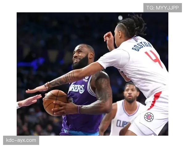 埃因霍温锋线近期表现稳健，进攻效率持续提升